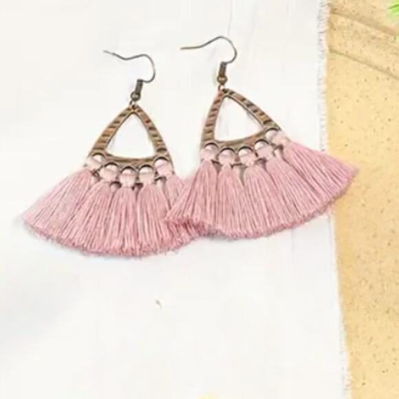 NEW Pink BOHO Tassel Earrings, Frayed Tassel Dangle Earrings - Picture 2 of 2